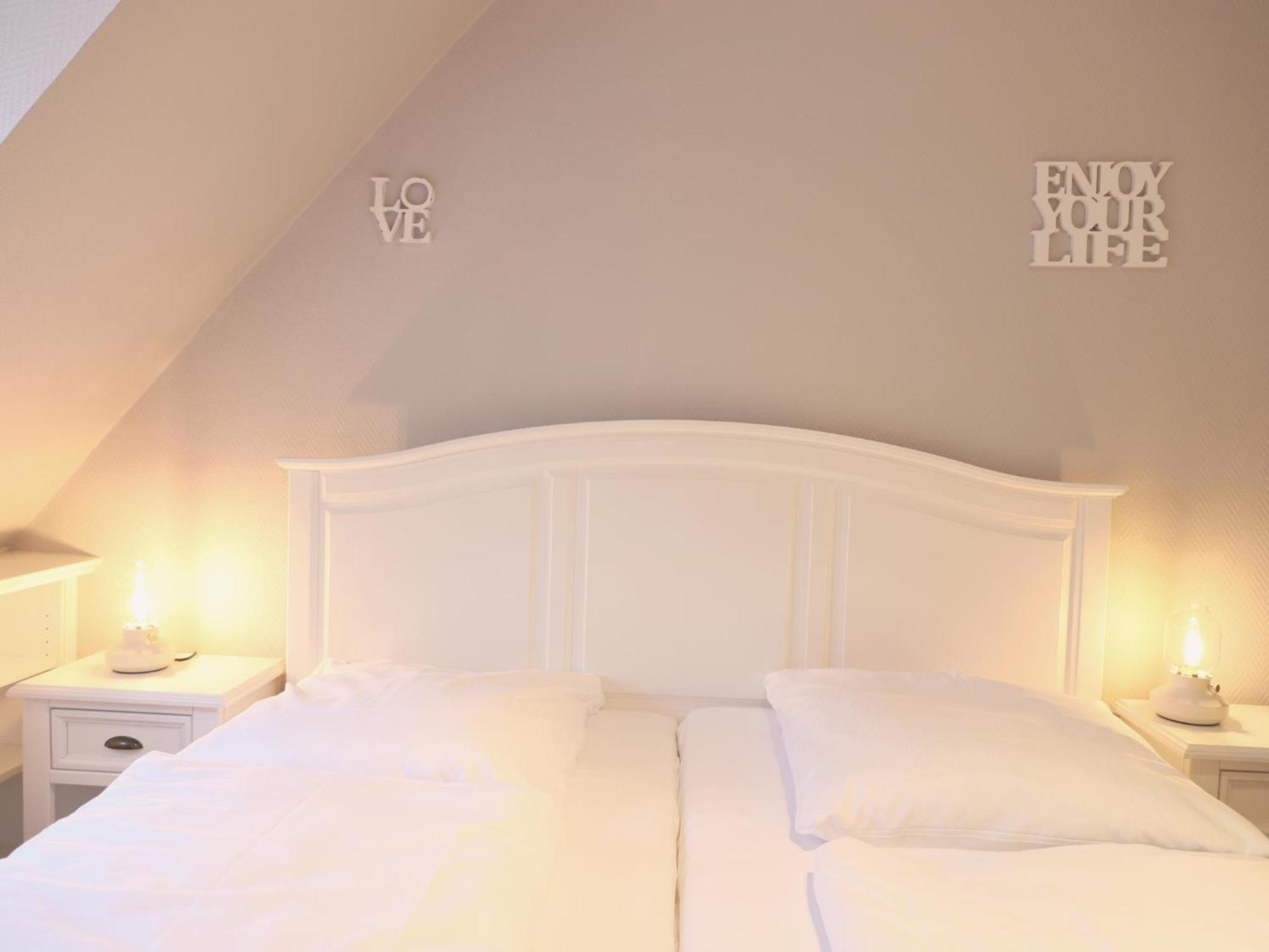 Exklusive 3-Zimmer-Ferienwohnung Im Herzen Westerlands Extérieur photo
